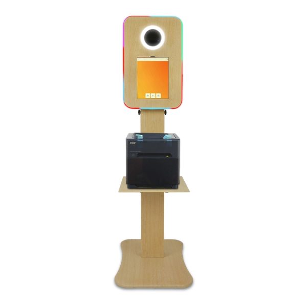 DS129 Wood Style Photobooth with Dual Screen Design